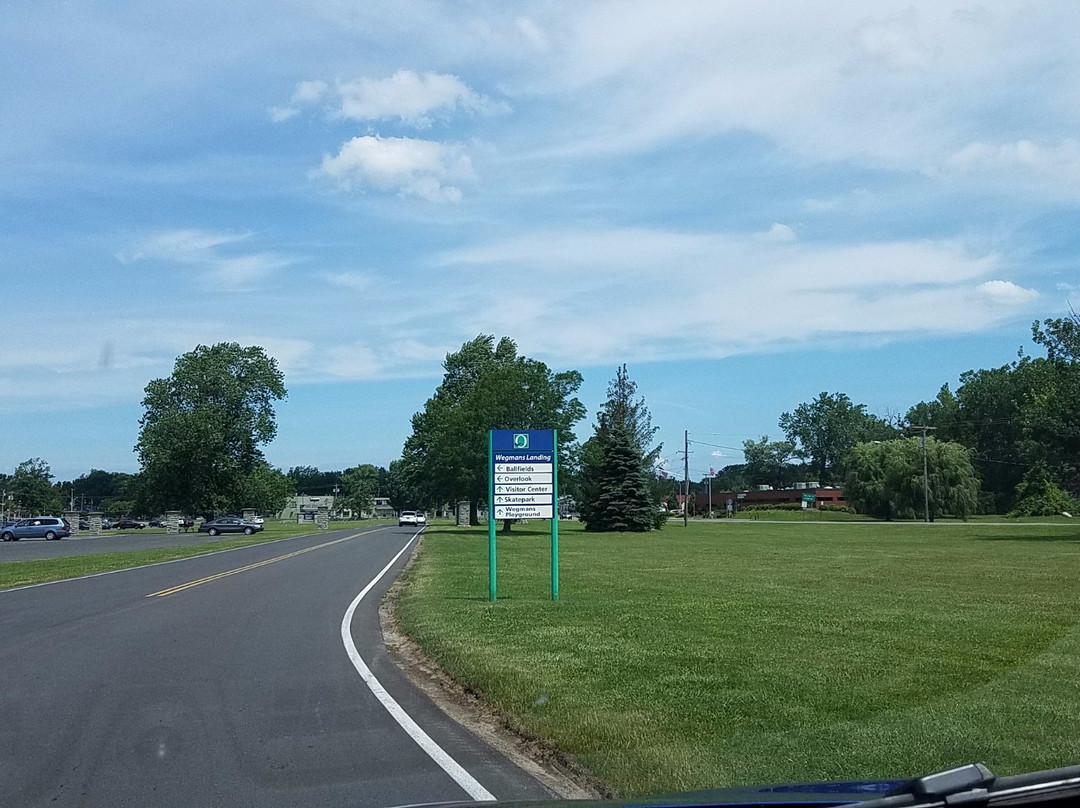 Wegman's Landing Park景点图片