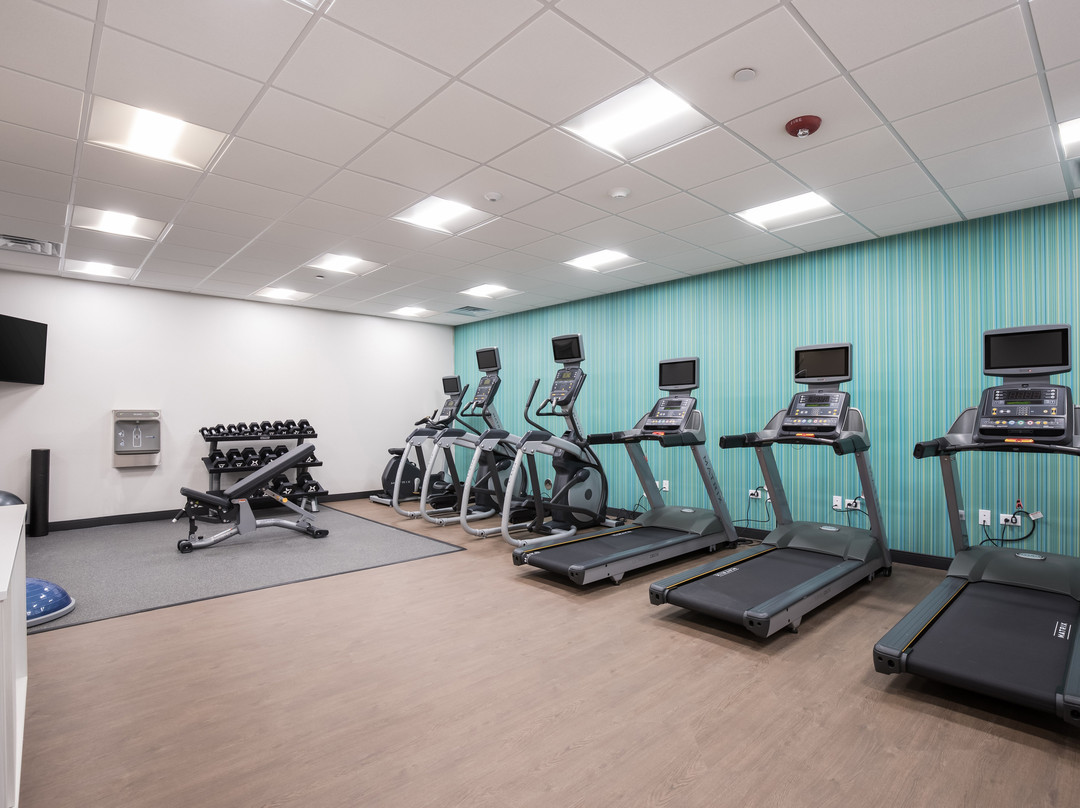 Holiday Inn Express & Suites Chicago - Hoffman Estates by IHG主图