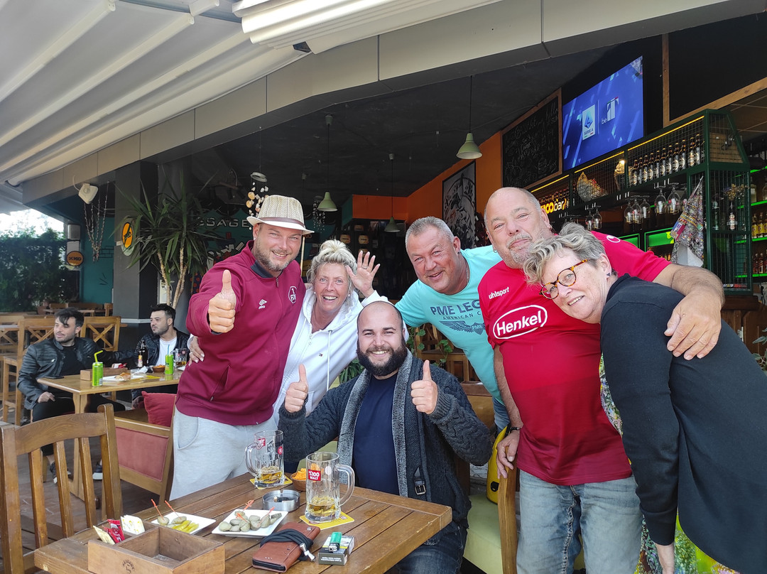 Passage Pub & Street Food