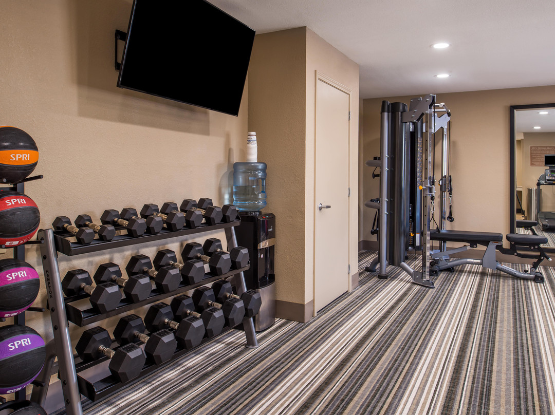 Candlewood Suites Kansas City Speedway by IHG主图