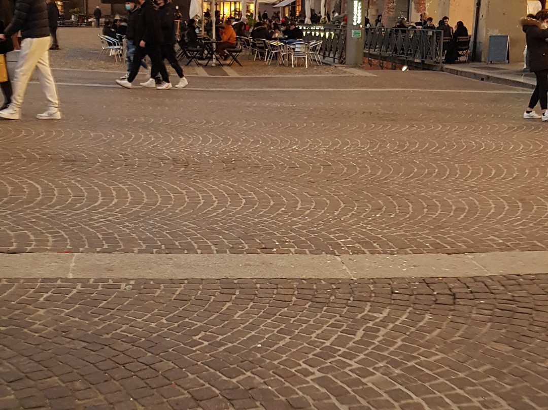 Piazza della Vittoria-帕维亚必去景点