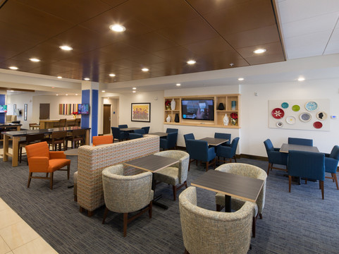 Holiday Inn Express & Suites Port Huron By IHG主图
