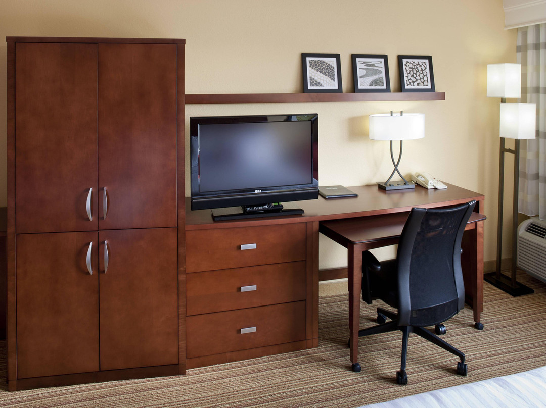 Courtyard by Marriott Harrisonburg主图