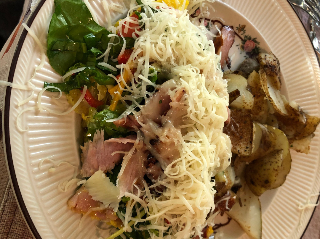 Woodward House on Manor Grade主图