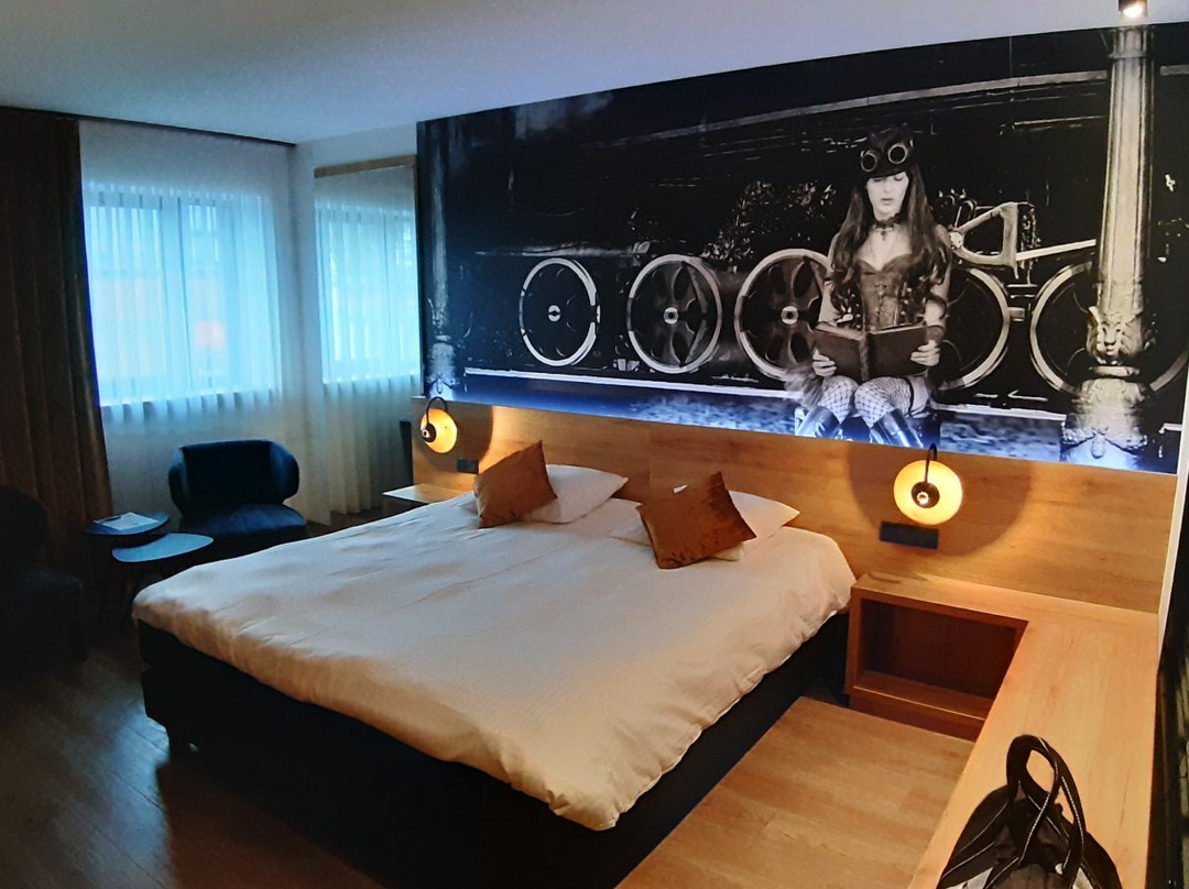 Hotel Leo Station主图