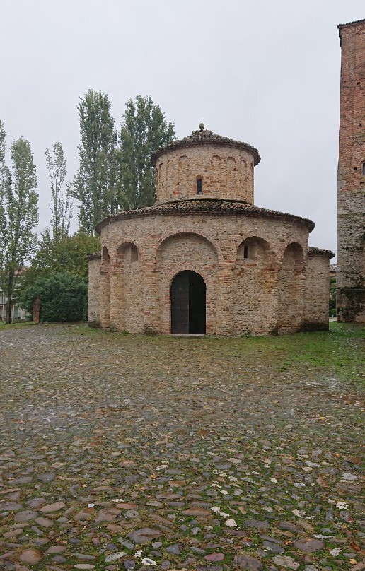 Chiesa di San Giovanni e Battistero di Vigolo Marchese景点图片
