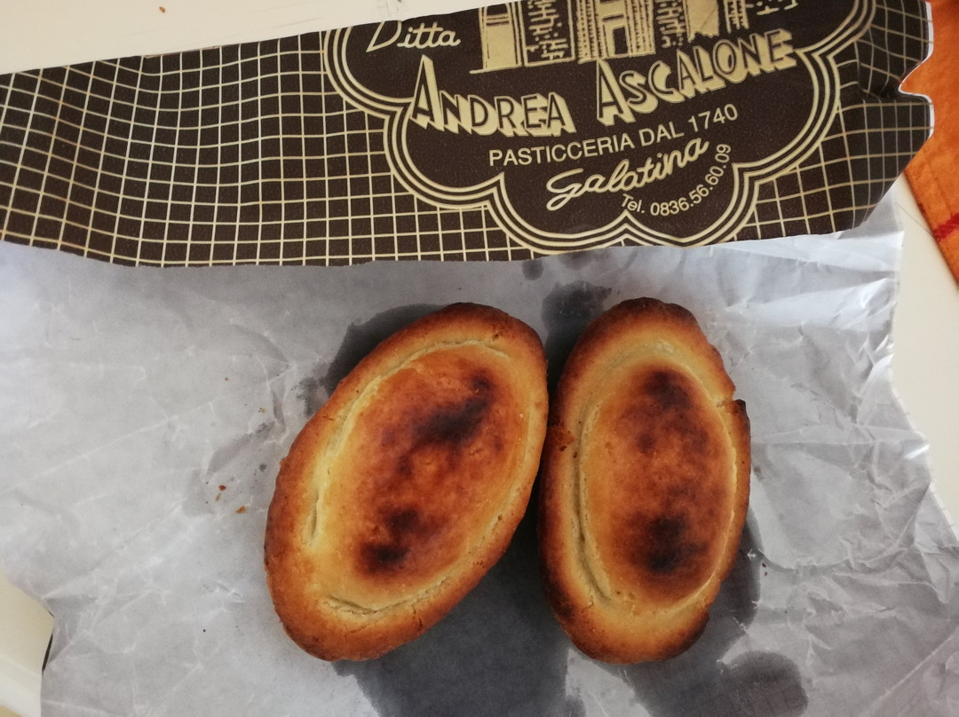 Pasticceria Ascalone-加拉蒂纳必去景点