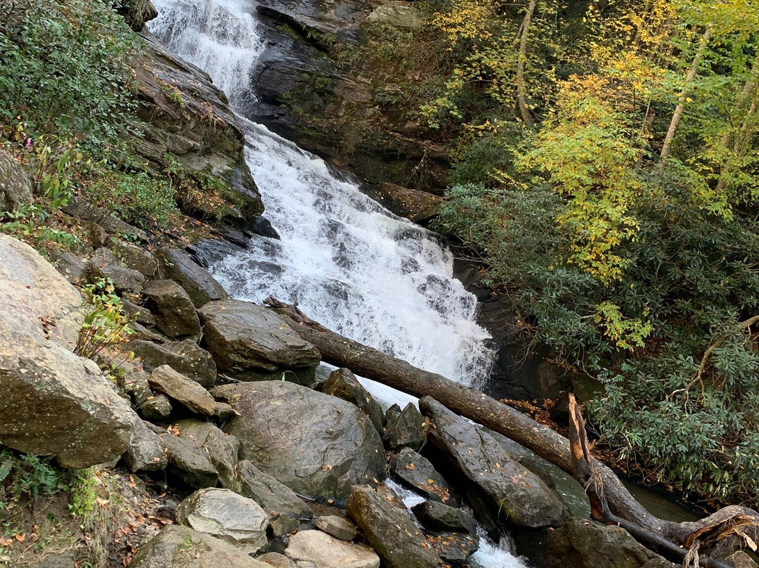 Mud Creek Falls景点图片