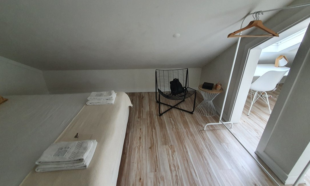 JR Studios & Suites I Rius I主图