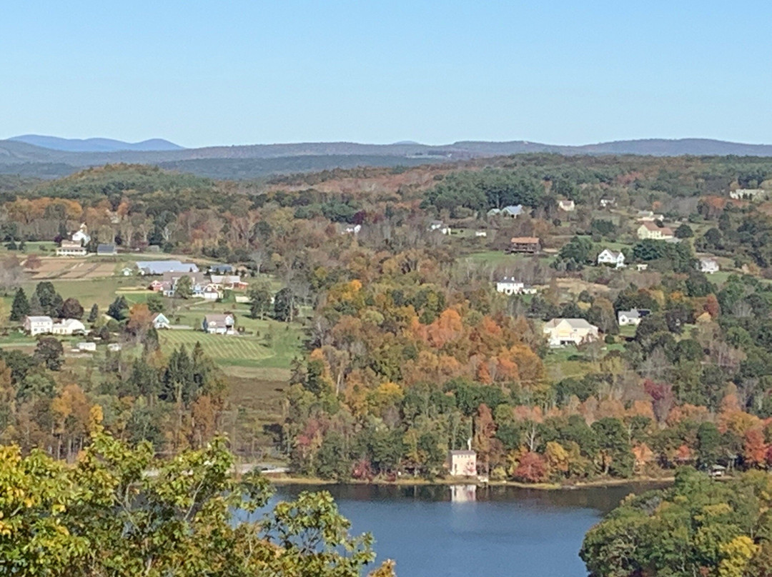 Mount Tom State Park-利奇菲尔德必去景点