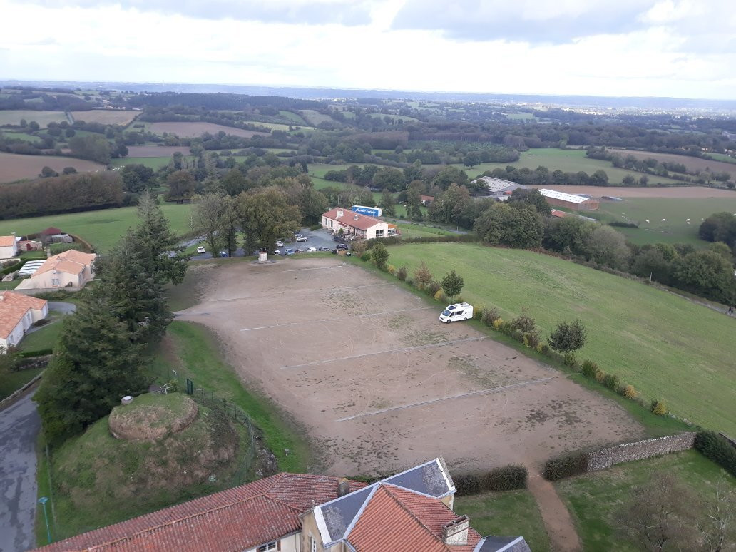 Eglise de St Michel-Saint-Michel-Mont-Mercure必去景点