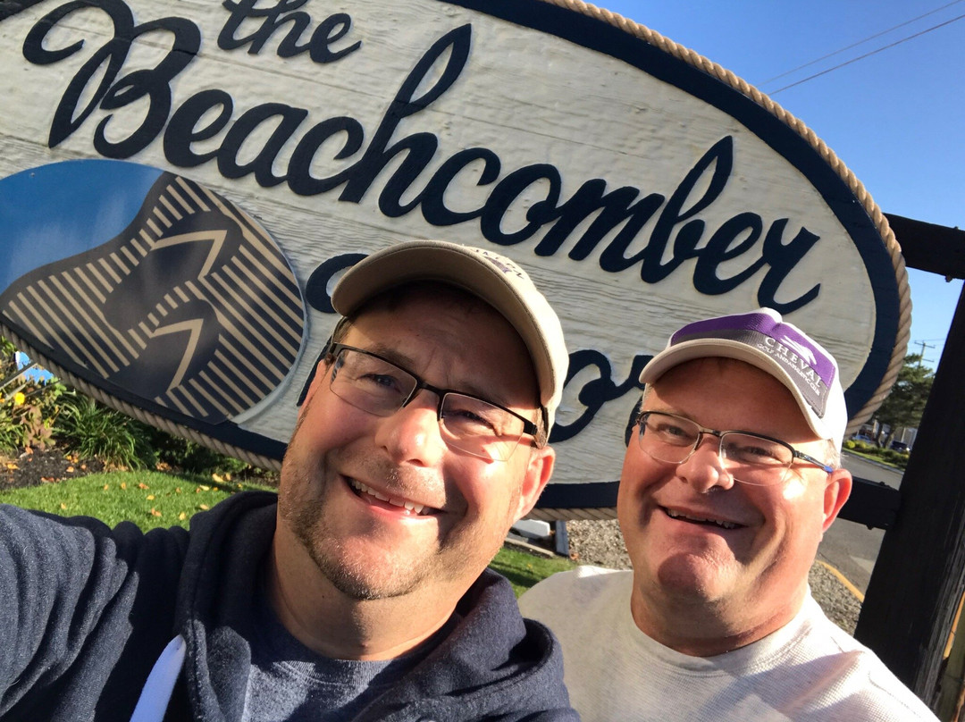 The Beachcomber Resort主图