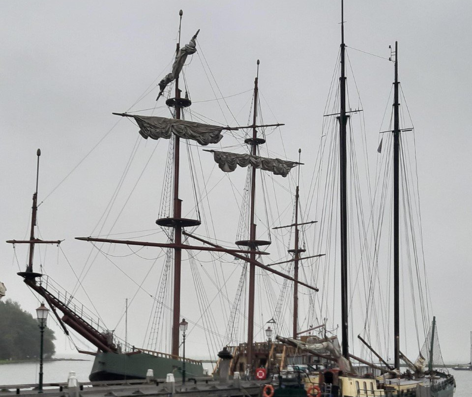 Hoofdtoren Hoorn uit 1532-1534-霍伦必去景点