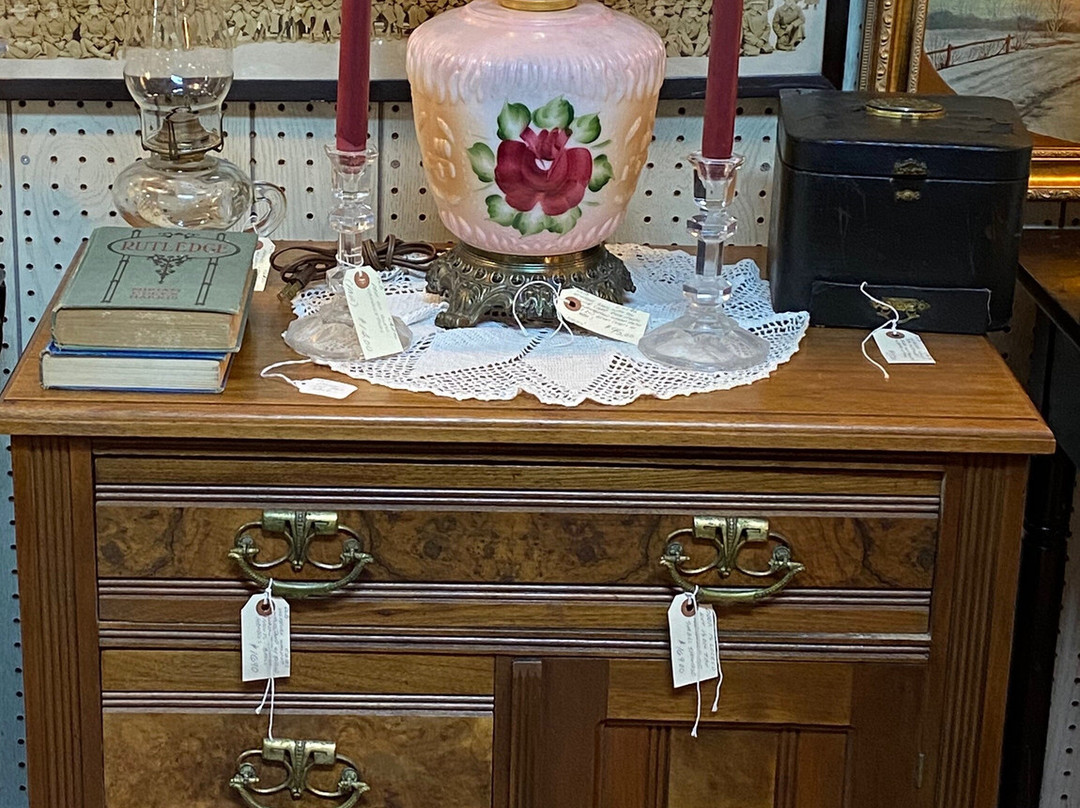 Antique Crossroads-黑格斯敦必去景点