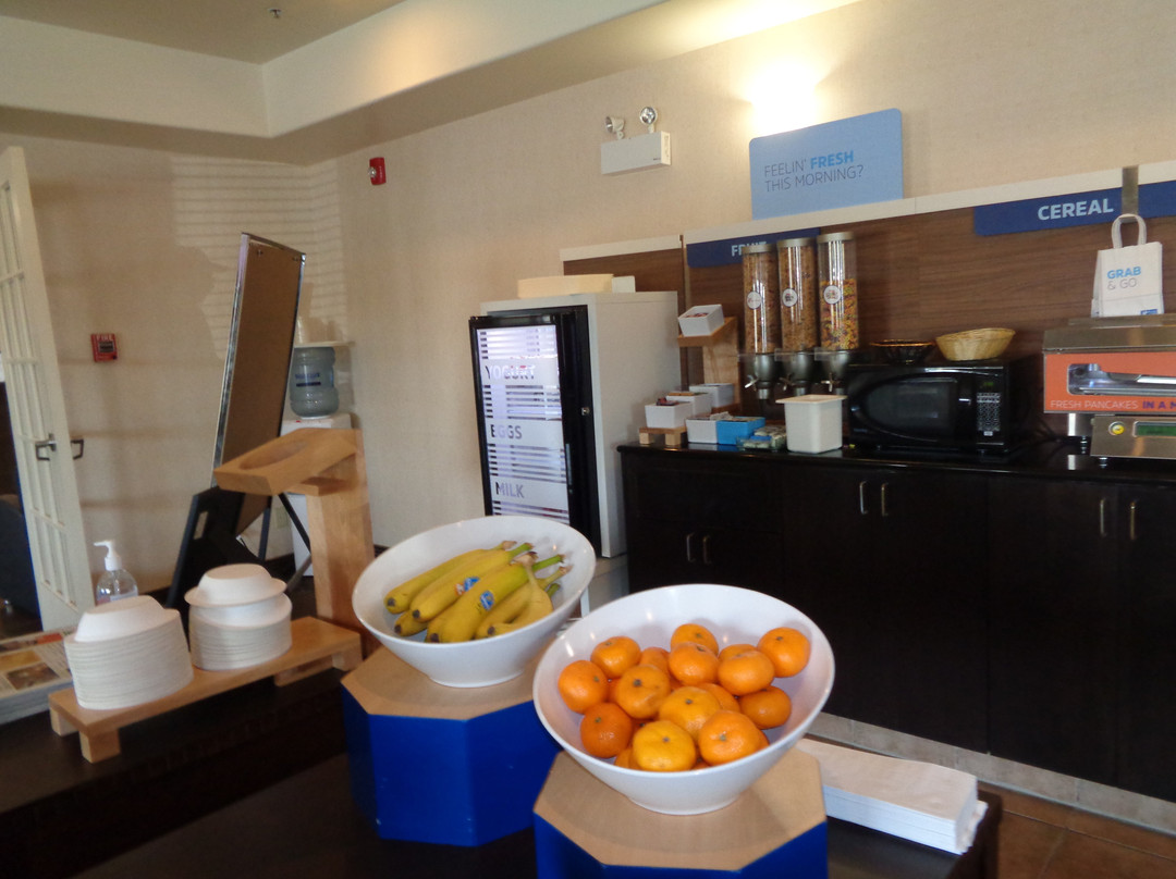 Holiday Inn Express & Suites Swift Current By IHG主图