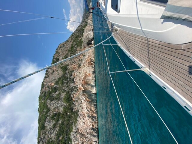 Venus Yachting-夫罗勒必去景点