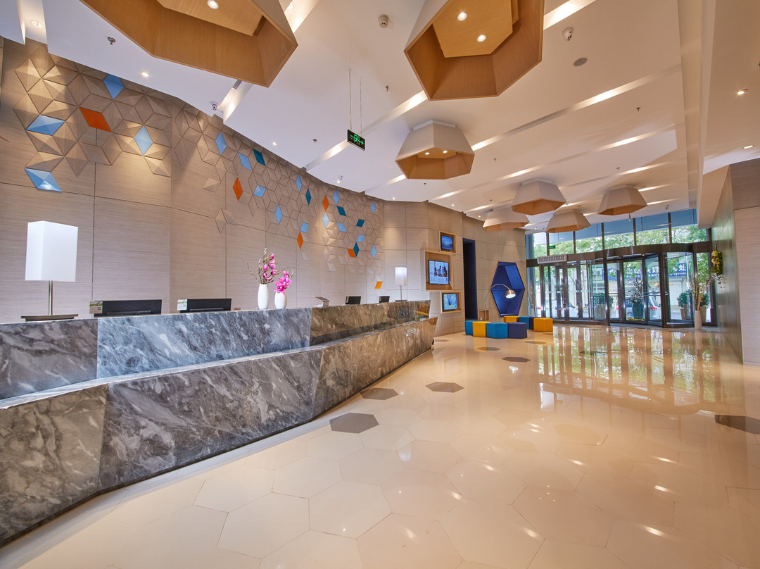 盘锦中心智选假日酒店主图