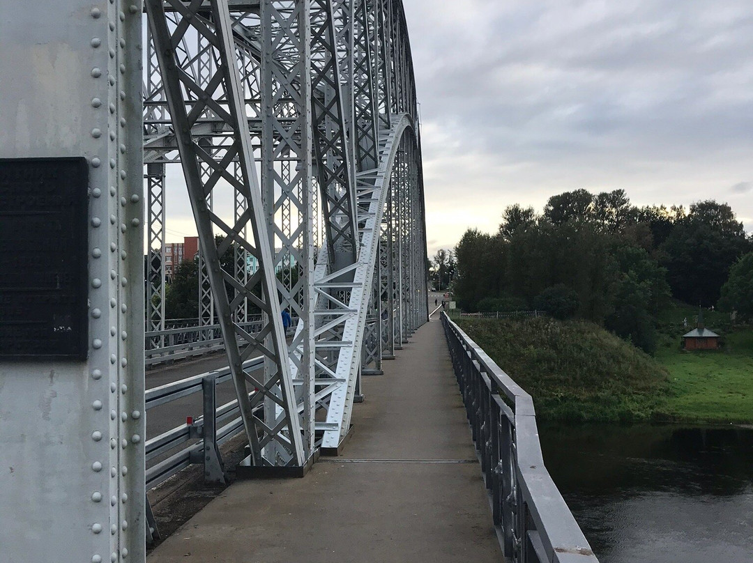Arched Bridge Belelyubskogo景点图片