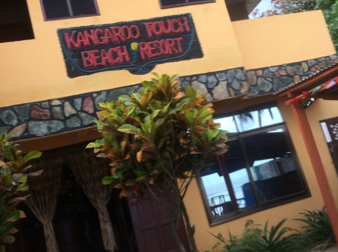 Kangaroo Pouch Beach Resort主图