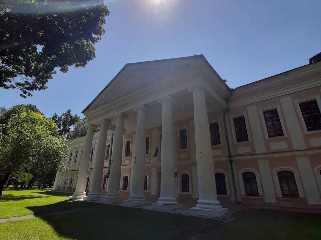 Regimental Chancellery Building-Chernihiv必去景点