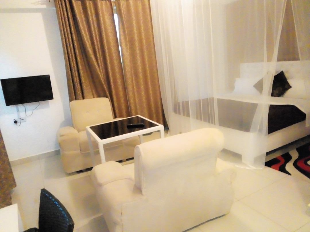Garden Courts Hotel主图