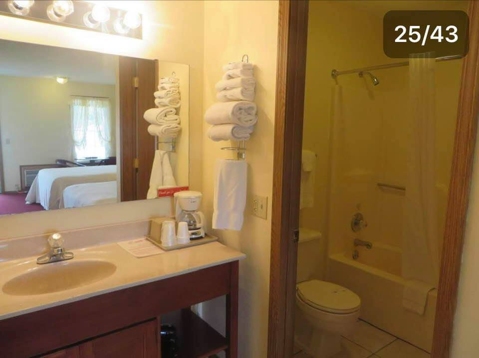 Honeysuckle Inn主图