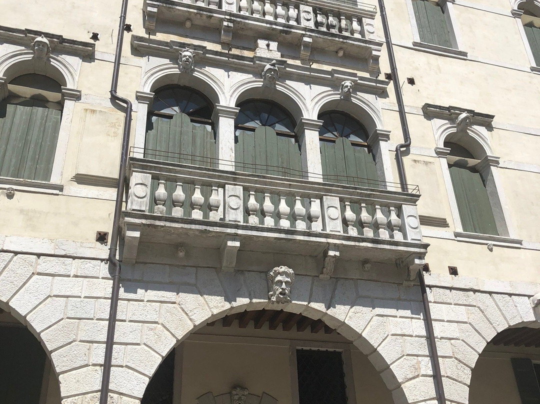 Palazzo Fullini - Zaia景点图片