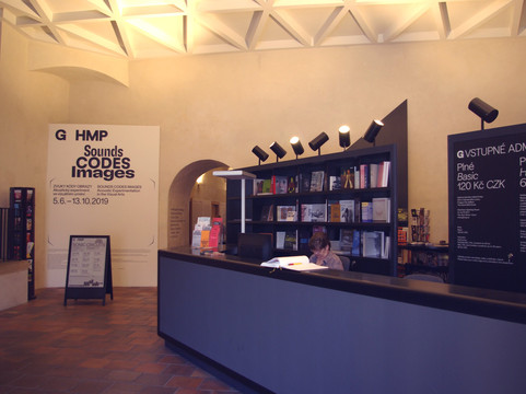 Stone Bell House-布拉格必去景点