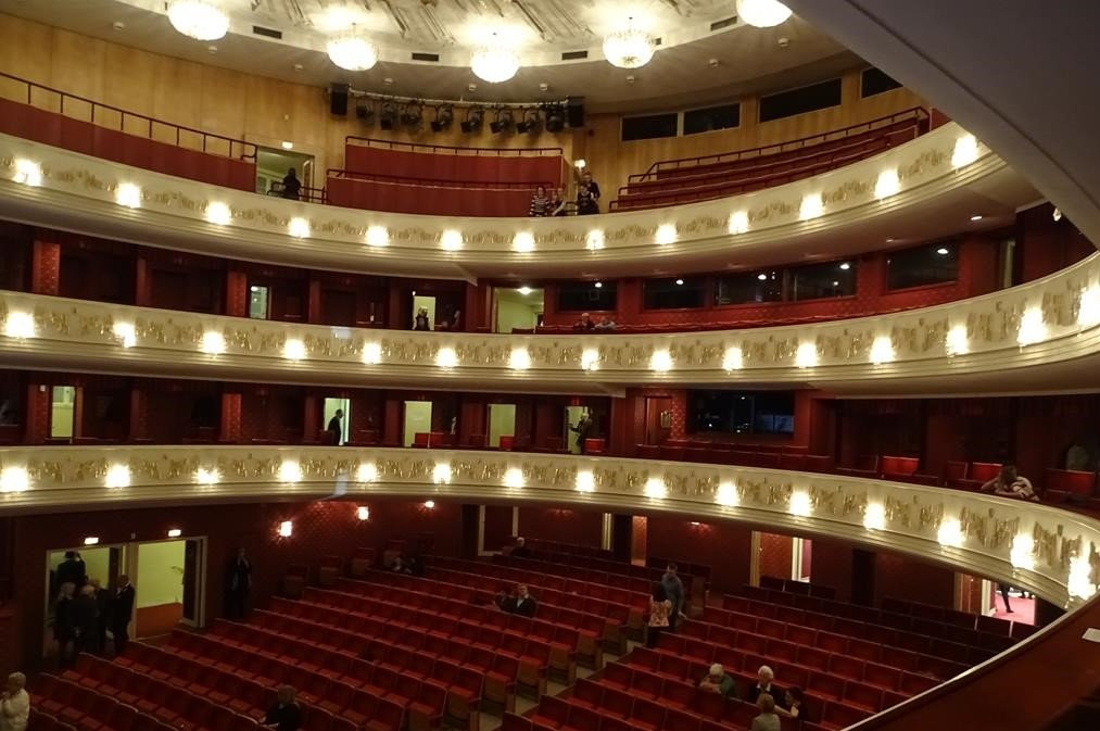 Tiroler Landestheater-茵斯布鲁克必去景点