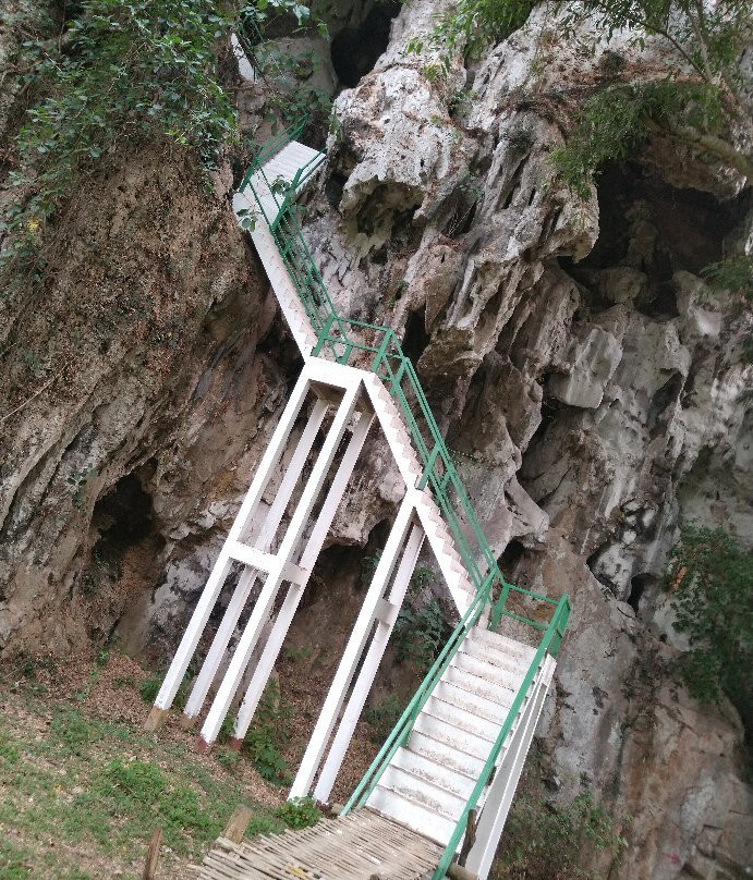 Patok Cave景点图片