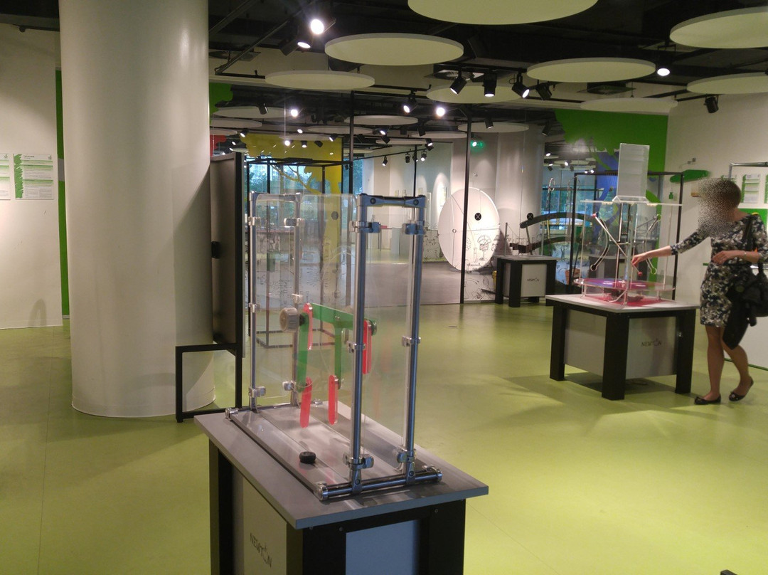 Newton Park-叶卡捷琳堡必去景点