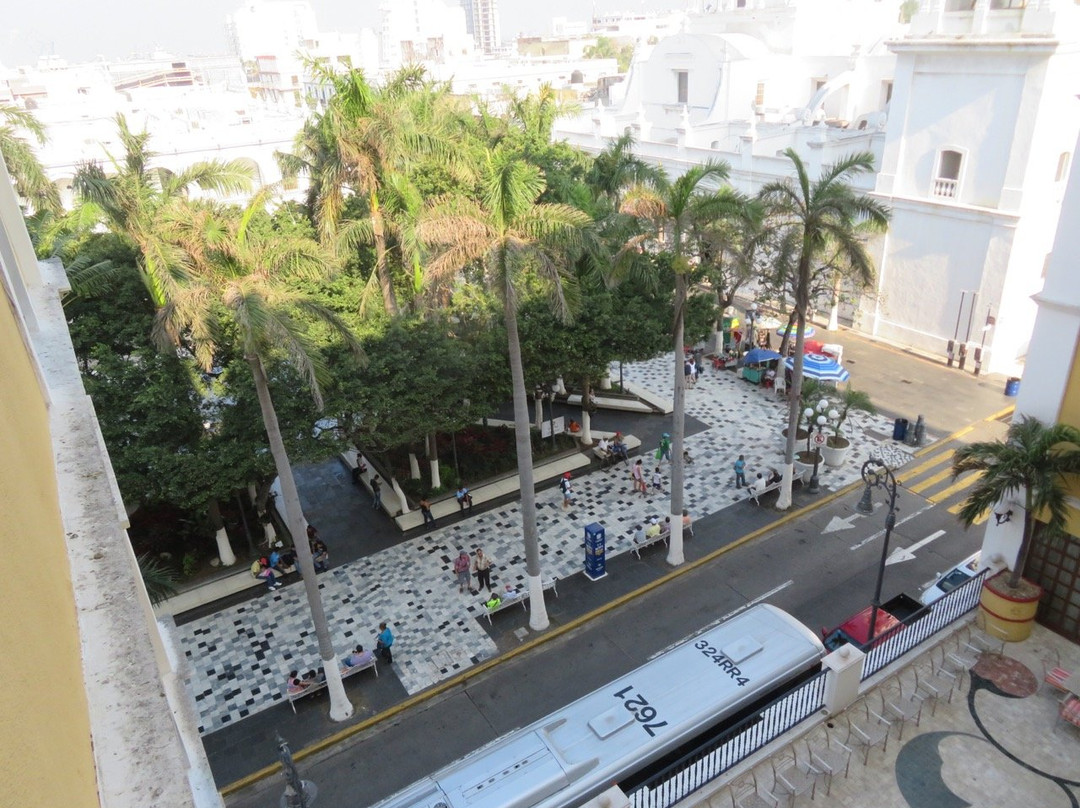 迪丽君西亚斯格伦酒店主图