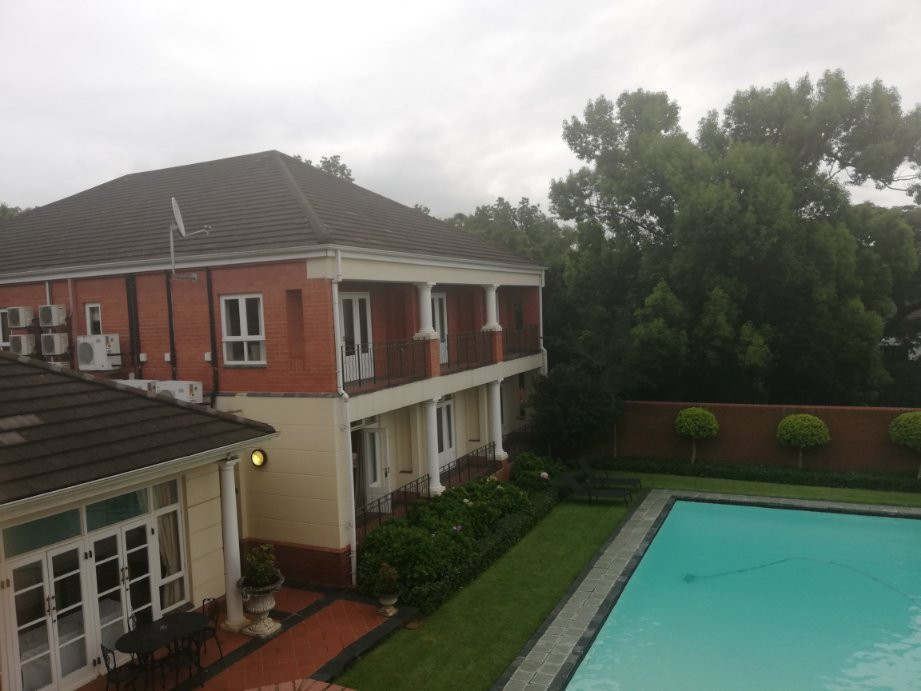 Redlands Hotel and Lodge主图