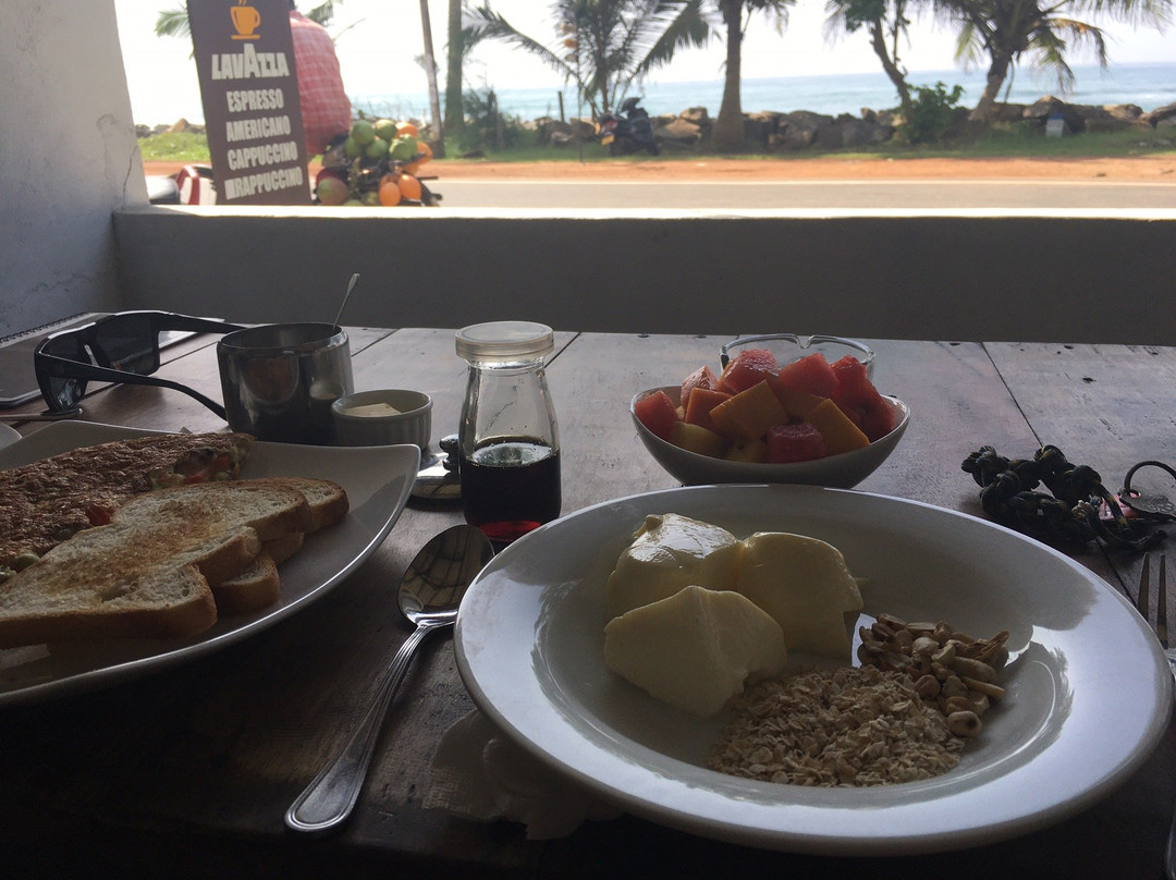 RockVin Cafe and Surfer's Inn主图