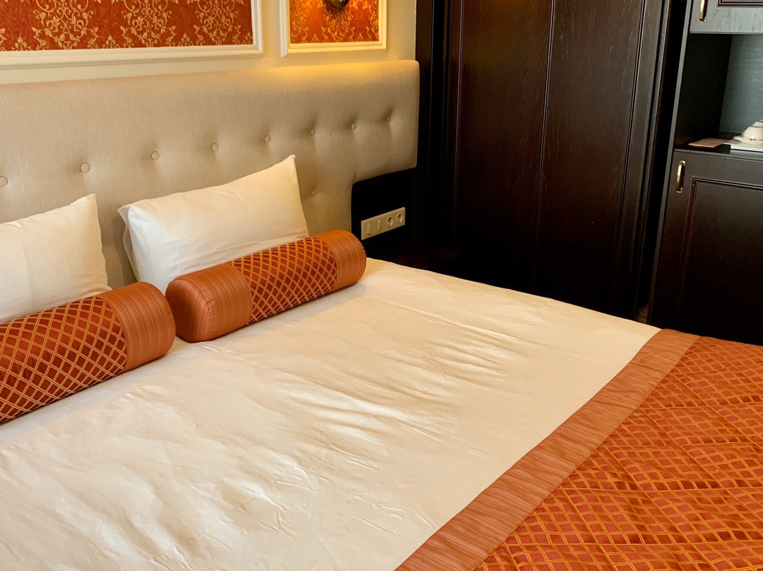 Continental Business-Hotel主图