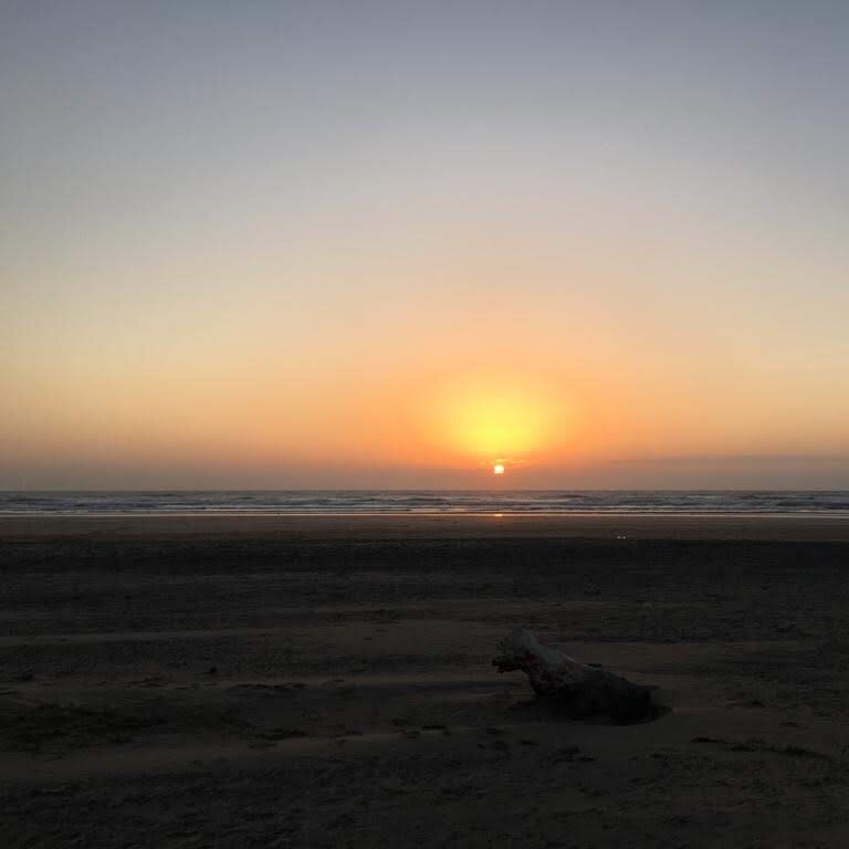 Malgund Beach景点图片