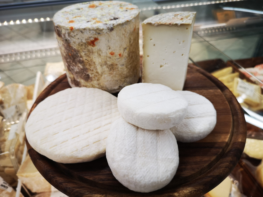 Centro Commerciale Le Baite-乌尔克西必去景点