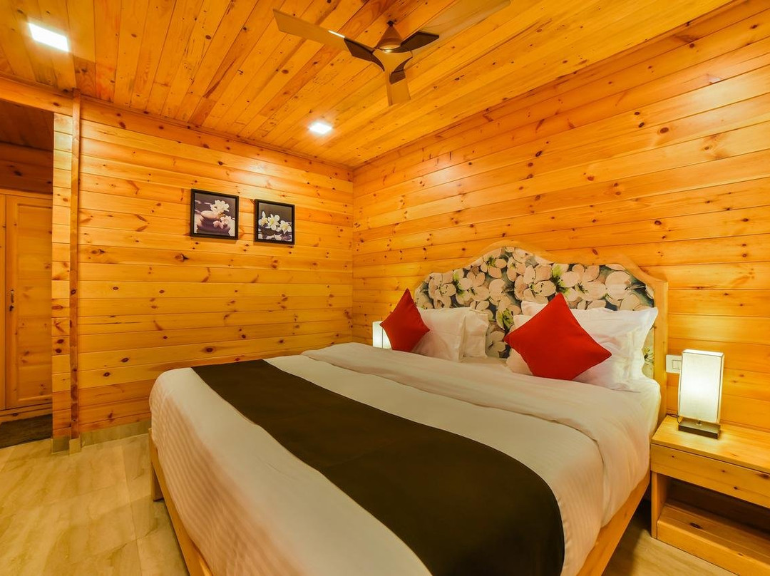 The Emerald Morjim主图