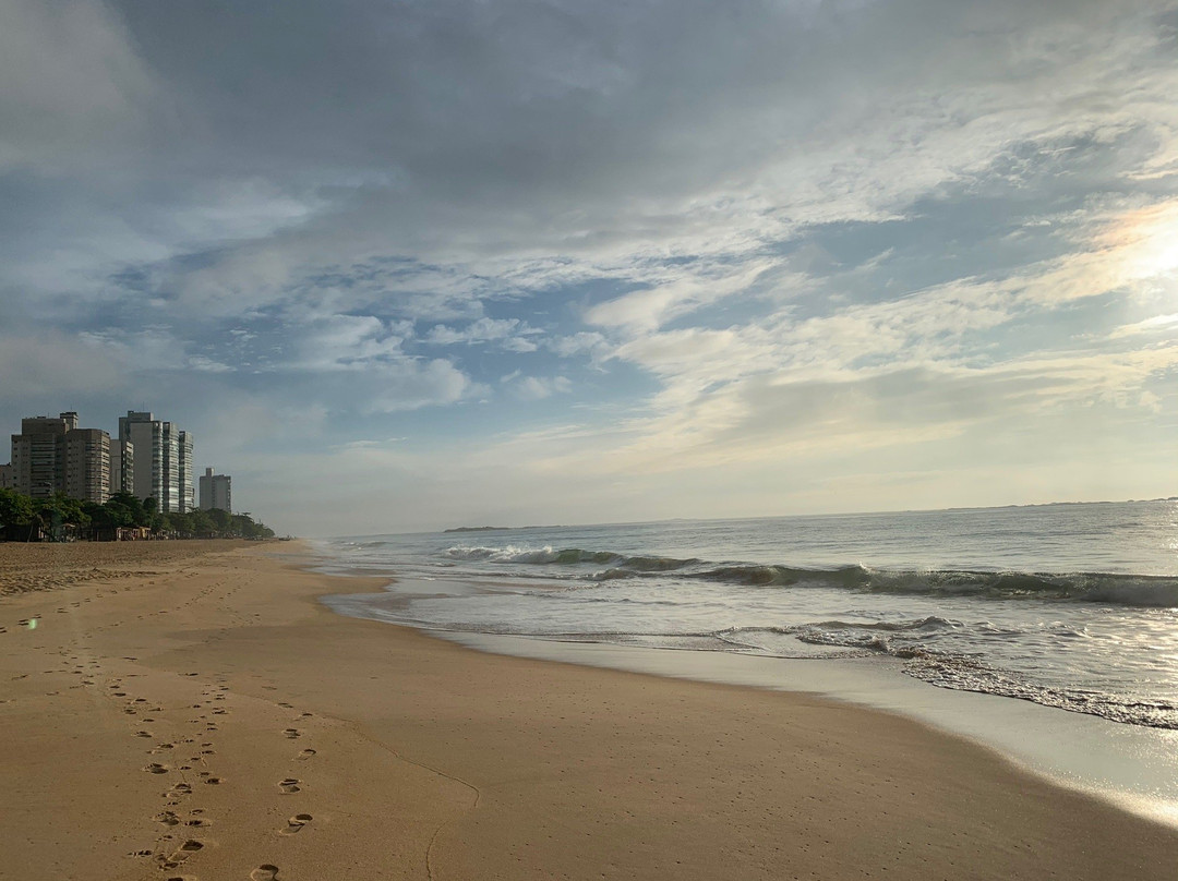 Praia de Itapuã景点图片