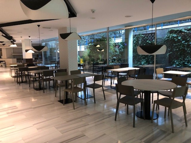 钟楼马德里拉斯罗萨斯酒店主图