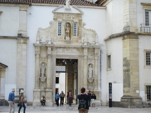 Porta Férrea-科英布拉区必去景点