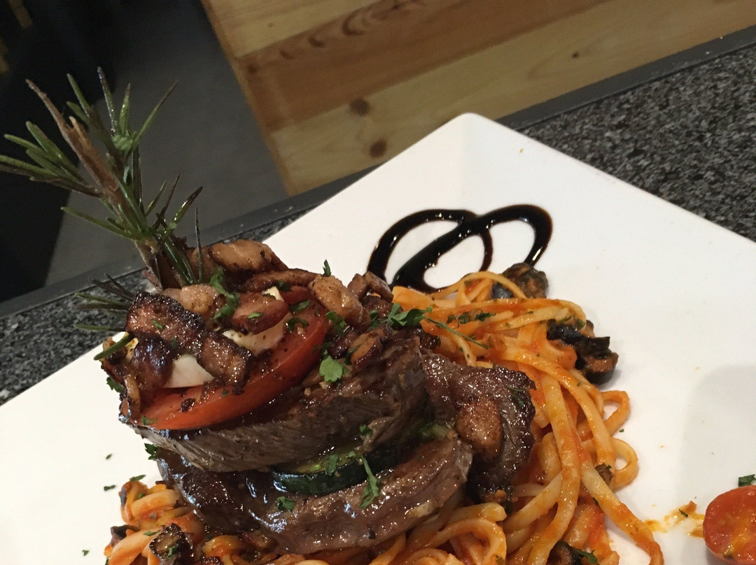 Open Village Sports Hotel & Spa Club主图