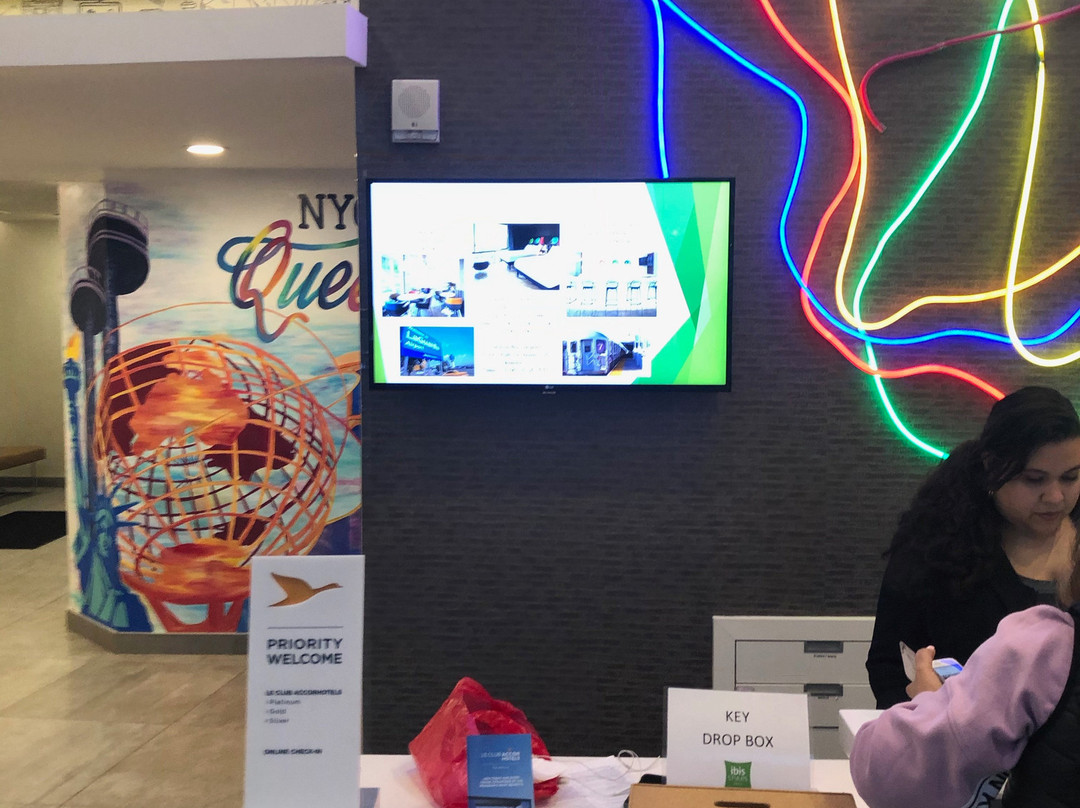 Aloft New York Laguardia Airport主图