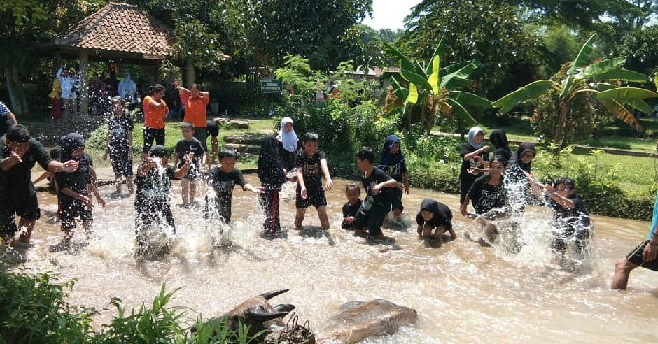 Kampoeng Wisata Cinangneng主图