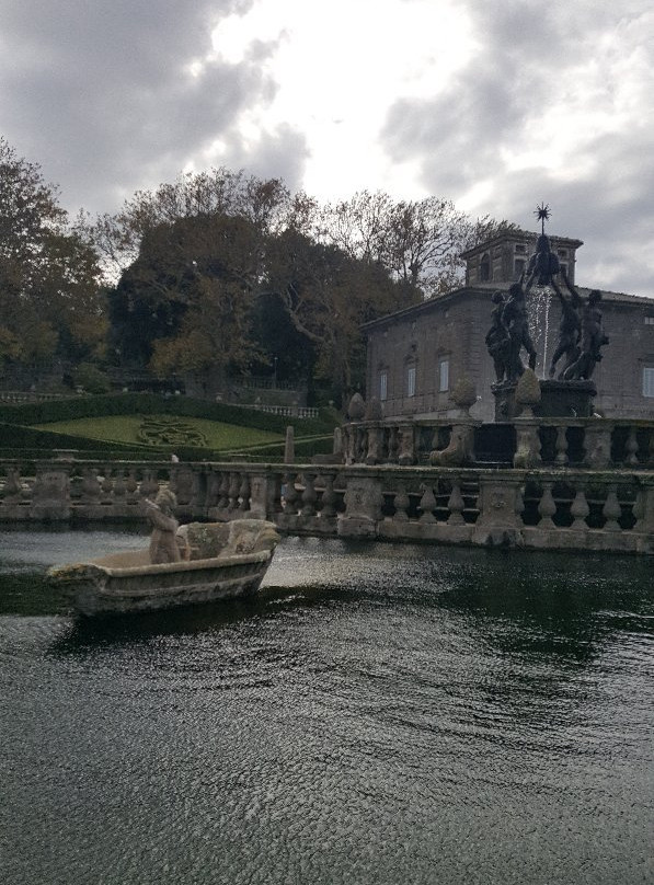 Fontana dei Mori-Bagnaia必去景点