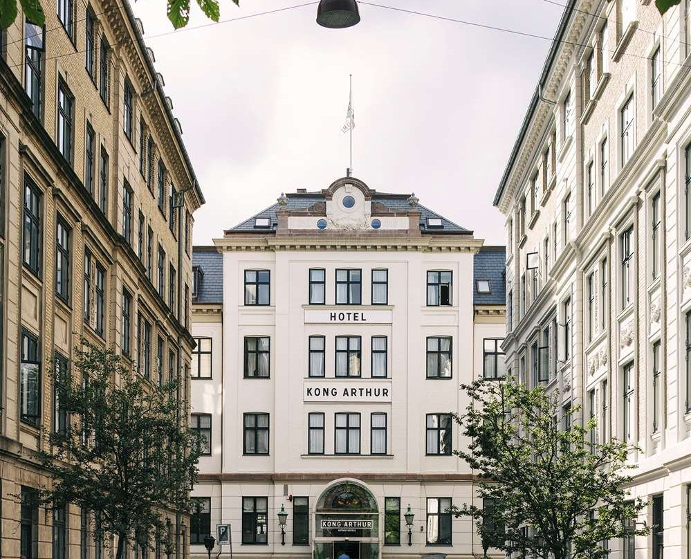 亚瑟库隆酒店主图