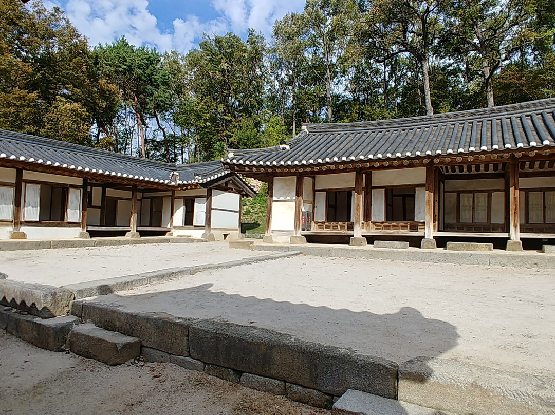 Paju Jangneung-坡州市必去景点