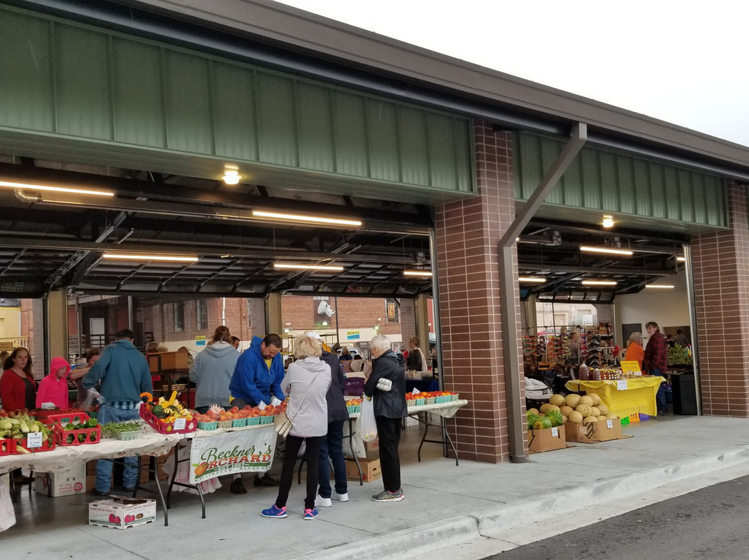 Independence Uptown Market
