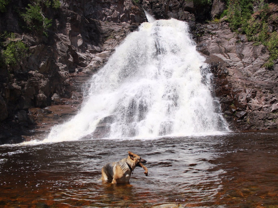 Beaver Bay旅游景点-Caribou River