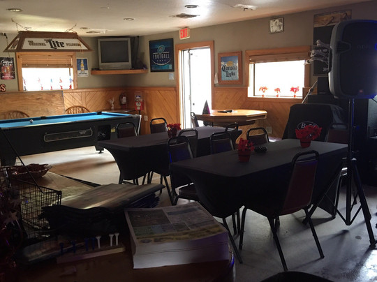 Yankeetown旅游景点-Castaways Bar and Grill